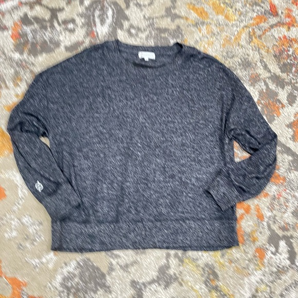 Peloton Long Sleeve Black Oversized Lightweight Sweatshirt size Small - Picture 2 of 6